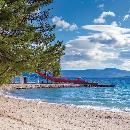 1 Bedroom In Διαμέρισμα Selce